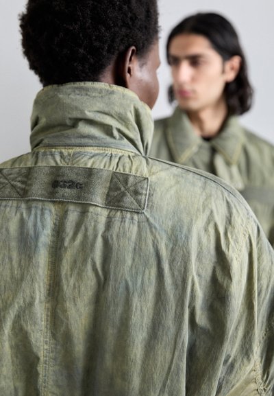 032c CLAY UTILITY JACKET UNISEX - Bomber bunda - washed olive drab