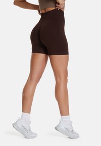 SQUATPROOF CHROMA WAISTED - Leggings - brown