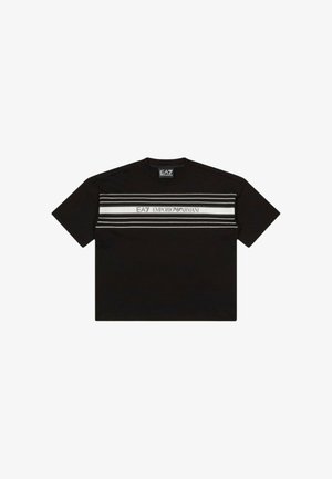T-shirt in cotone nero con collo a giro, caratterizzata da strisce orizzontali bianche e logo "EA7 Emporio Armani" centrato sul petto.