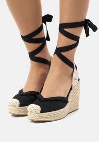 Maria Mare Francesine - black