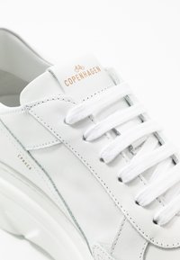 Thumbnail Image 3