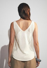 Reiss REGULAR FIT HELENA OPEN  - Top - ivory cream