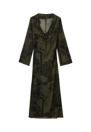 Abito verde oliva con maniche lunghe, scollatura arricciata, stampa paisley nera e una forma fluida, realizzato in tessuto leggero.