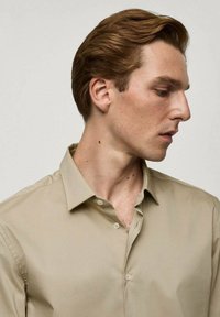 Mango Camisa elegante - sand