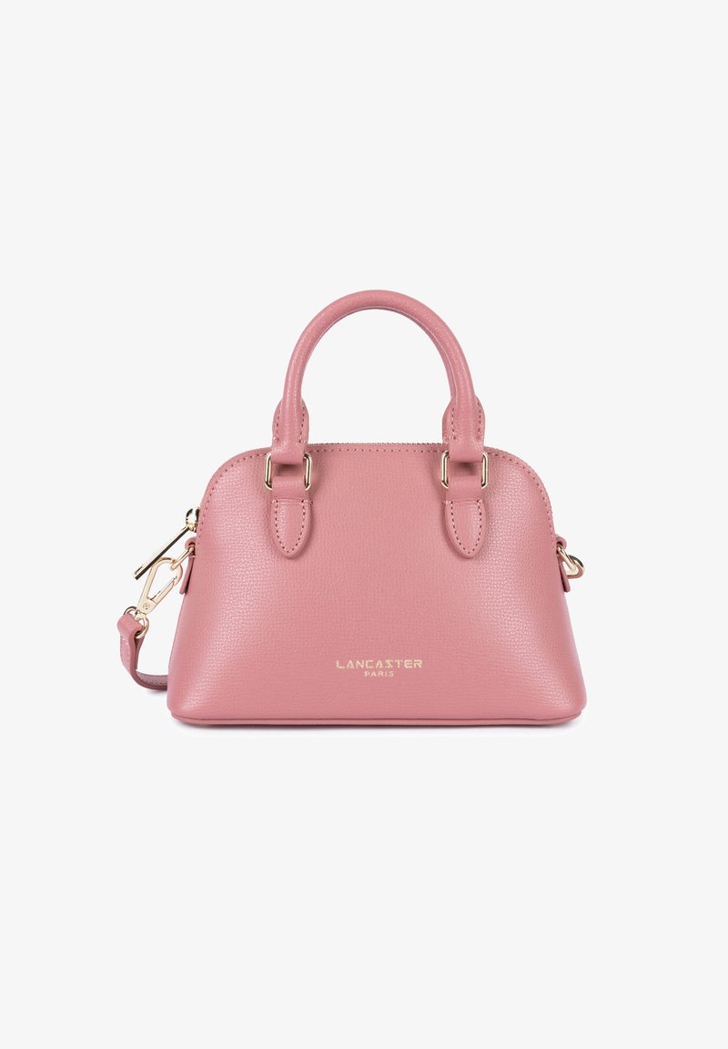 Borsa a mano in pelle rosa con hardware dorato, manici doppi e tracolla removibile. Logo "Lancaster Paris" in rilievo sul davanti.