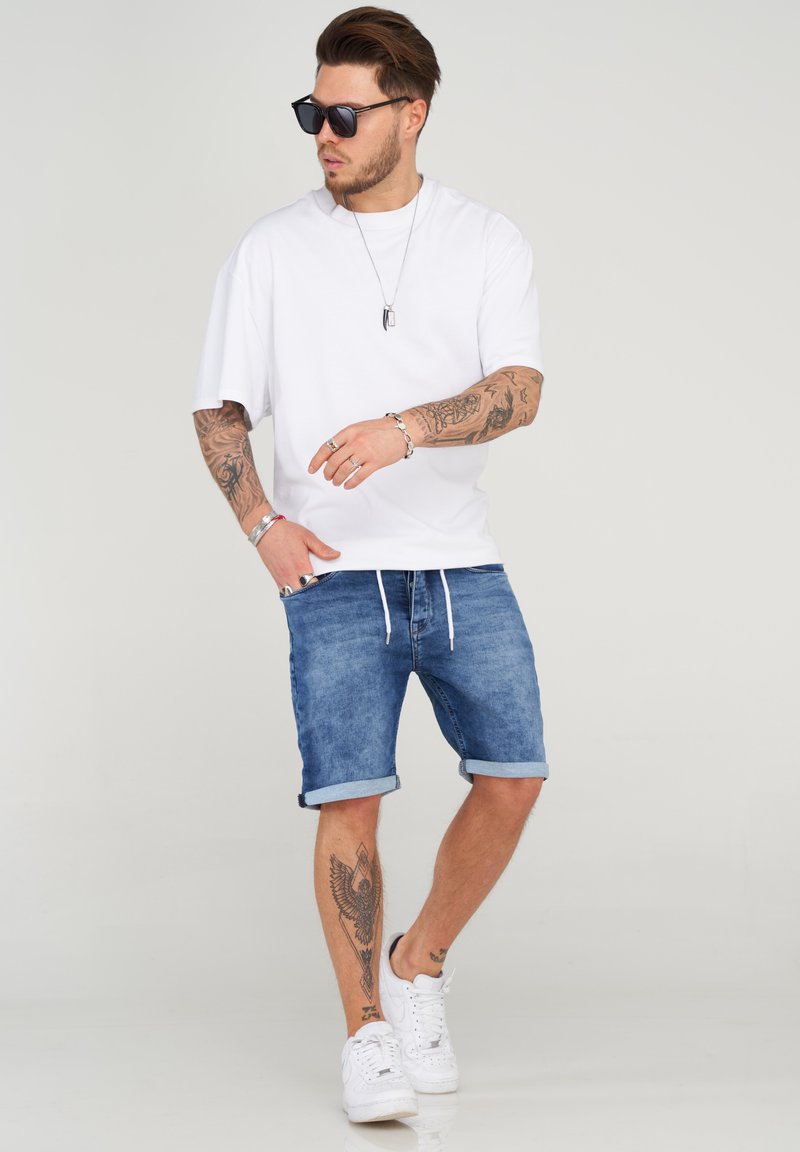Herren T-Shirts & Polos | SOULSTAR Jeans Shorts light blue/hellblau - GF73250 Herren T-Shirts & Polos | SOULSTAR Jeans Shorts light blue/hellblau - GF73250