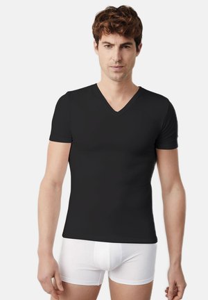 Ysabel Mora INTERIOR TÉRMICA CUELLO PICO MANGA CORTA - Camiseta interior - black