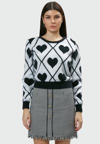 INFLUENCER HEART ALL-OVER - Strickpullover - off white