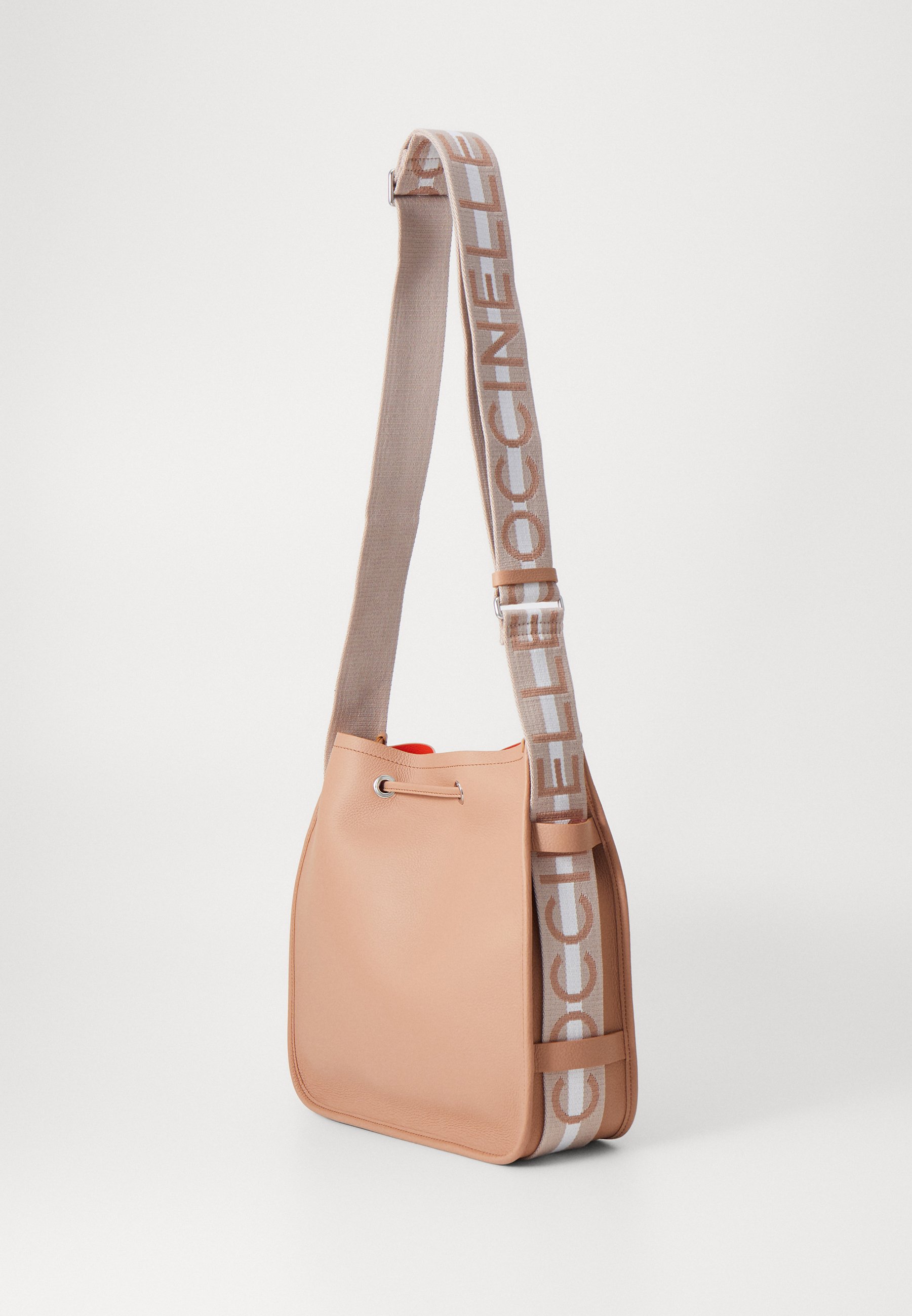 Coccinelle RAQUEL - Borsa a tracolla - skin/gazpacho/sabbia - Zalando.it