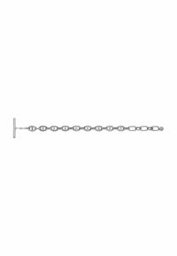 Pulsera de metal tono plata con eslabones ovalados entrelazados y cierre de palanca. Textura suave, con un acabado uniforme y un diseño minimalista.