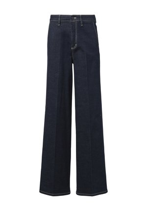 Wijde donkerblauwe denim jeans met een hoge taille, voorzien van voorzakken en contrasterende gele stiksels. Eenvoudig ontwerp, stevig materiaal.