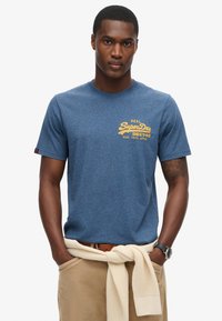 Superdry & Co CLASSIC VINTAGE LOGO GRAPHIC - Camiseta estampada - airborne navy jaspe marl