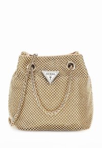 Borsa color oro con motivo a diamante traforato e tracolla a catena. Presenta una targhetta con logo triangolare in argento sulla parte anteriore.