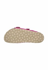 Scarpa in tessuto rosa con cinturini in velcro, dotata di una suola in gomma beige testurizzata con un motivo a onde per aderenza e durata.