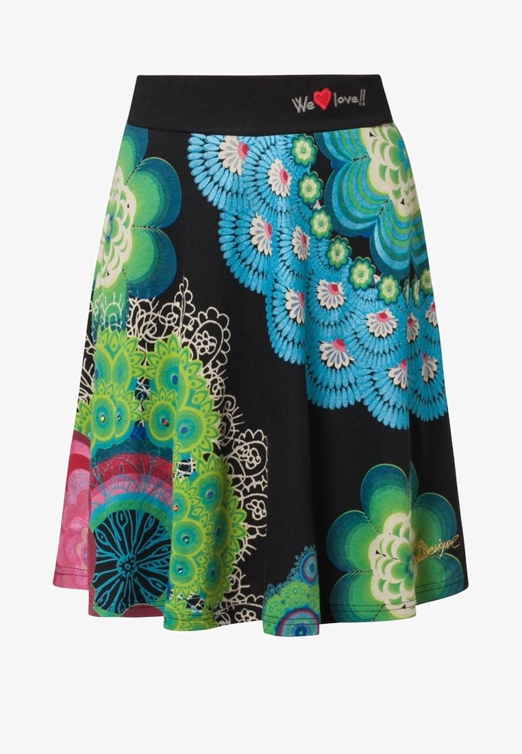 Jupe évasée avec une ceinture noire portant le texte « We love », ornée de motifs floraux colorés en bleu, vert, rose et blanc.