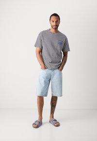 Scotch & Soda POCKET - Print T-shirt - white / navy