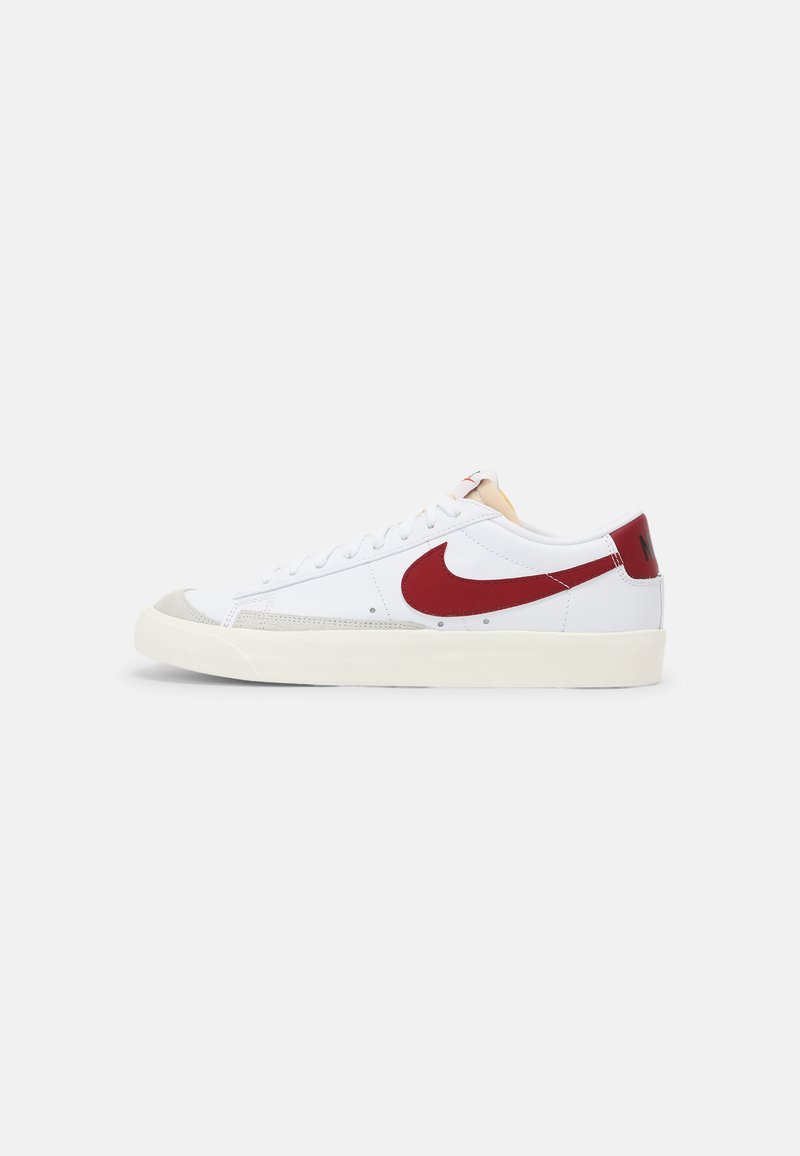 Nike Sportswear Blazer 77 Vntg Unisex Trainers White Team Red Black Team Orange White Zalando Co Uk