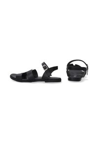 Sort sandal med tre brede remme og en justerbar spænde. Flad sål med en glat finish og blød tekstur på indersålen.