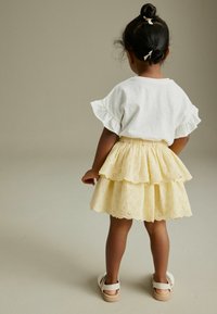 Next SET  - REGULAR FIT - sukňa v tvare A - lemon yellow