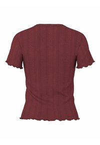 Burgundy kortärmad topp med en texturerad, ribbad mönster. Har en vågig fåll och halsringning, figurnära design och mjukt tyg.