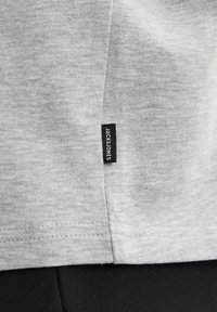 Jack & Jones PREMIUM JPRBLAHARVEY TEE UNISEX - Camiseta básica - light grey melange