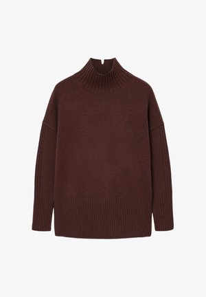 Brun strikket turtleneck sweater med ribbet tekstur, løs pasform og en kvart lynlås detalje bag på halsen.