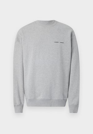 Hanorac gri din amestec de bumbac, cu guler și manșete ribbate. Text mic, negru, cu logo pe piept. Textură netedă și croială lejeră.