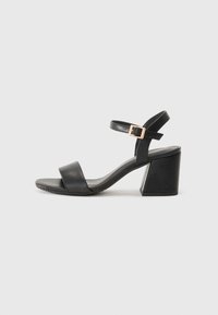 Classic heels - black