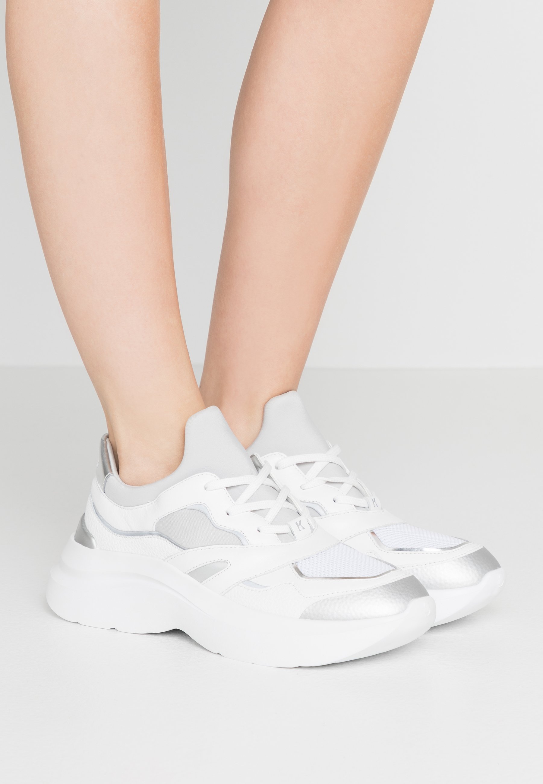 KARL LAGERFELD SKYLINE DELTA LACE MIX Joggesko white KARL LAGERFELD SKYLINE DELTA LACE MIX Joggesko white