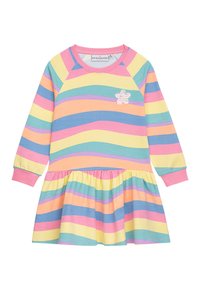 Langärmliges Kleid mit einem rosa, blauen, gelben und grünen Wellenstreifenmuster, das einen gerafften Rock und einen floralem Paillettenakzent auf der Brust hat.