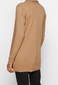 GAP Cardigan - camel