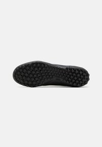 adidas Performance PREDATOR CLUB TF - Scarpe da calcio per terreni sintetici - core black