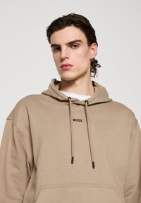 BOSS Sudadera - open brown