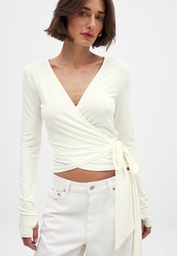 BALLET WRAP - Maglietta a manica lunga - offwhite