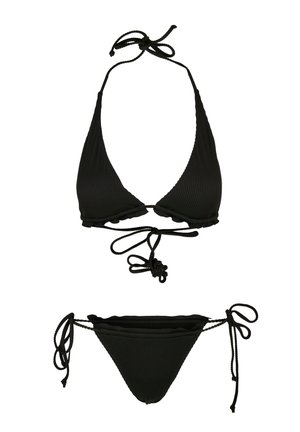 Juodas grublėtas bikinis su trikampiu viršumi, dekoruotu banguotais kraštais ir raiščiais, kartu su atitinkamais apatiniais, turinčiais reguliuojamus šoninius raiščius.