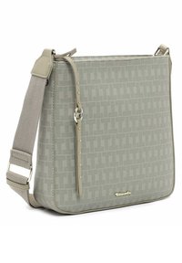 Borsa a tracolla in pelle grigia con texture e design a motivo, con tracolla regolabile e accessori in tono argentato. Presenta un dettaglio del logo sulla parte anteriore.