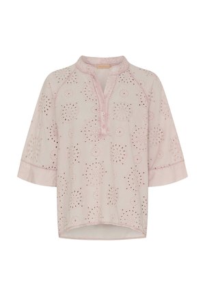 Lys pink skjorte med krave, korte ærmer og blomsterbroderimønstre overalt. Har en knaplukning og en let buet kant.