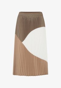 Nepasirinkta, cub bone brown spring garden