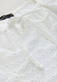 REGULAR FIT - EMBROIDERED - Top - white
