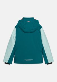 Tealfarbene Jacke mit Kapuze, die hellblaue Ärmel und rosafarbene Akzente aufweist. Verfügt über reflektierende Details und das CMP-Logo auf dem Rücken.