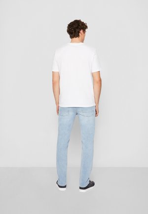Camiseta básica - white