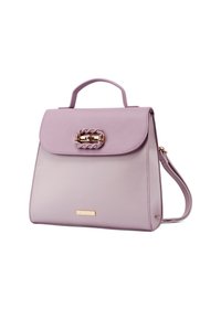 Borsa a mano in lavanda strutturata con una texture liscia, dotata di manico superiore, tracolla regolabile e una chiusura intrecciata in tonalità oro.