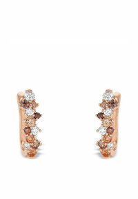 Hoopsy w kolorze różowego złota z rzędem naprzemiennie umieszczonych brązowych i białych kamieni, z gładkim, wypolerowanym wykończeniem i zaokrąglonym kształtem.