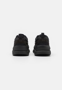 Diesel SERENDIPITY SPORT - Sneakers laag - black