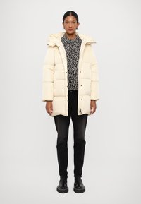 WEEKEND MaxMara NEWBEMBO - Πουπουλένιο μπουφάν - bianco avorio