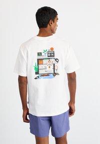 New Balance - DRAKE CEREAL ROOM - Print T-shirt - white Thumbnail Image 1