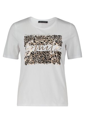 Hvid T-shirt med korte ærmer, der har et leopardprint-design og metallisk guld tekst, der står "Smile", med rund hals.