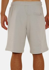 Picaldi EMPHASIZE - Shorts - painted grey