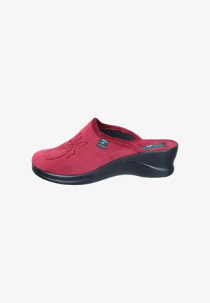 Rote Wildleder-Clogs mit einer schwarzen Keilsohle, verziert mit floralem Stickerei auf dem Obermaterial und einem runden Zehendesign.