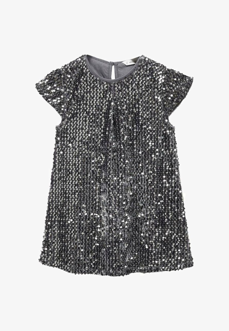 Robe à manches courtes en sequins argentés avec un col rond et une fermeture à boutons au dos, conçue pour un enfant ou un petit adulte.